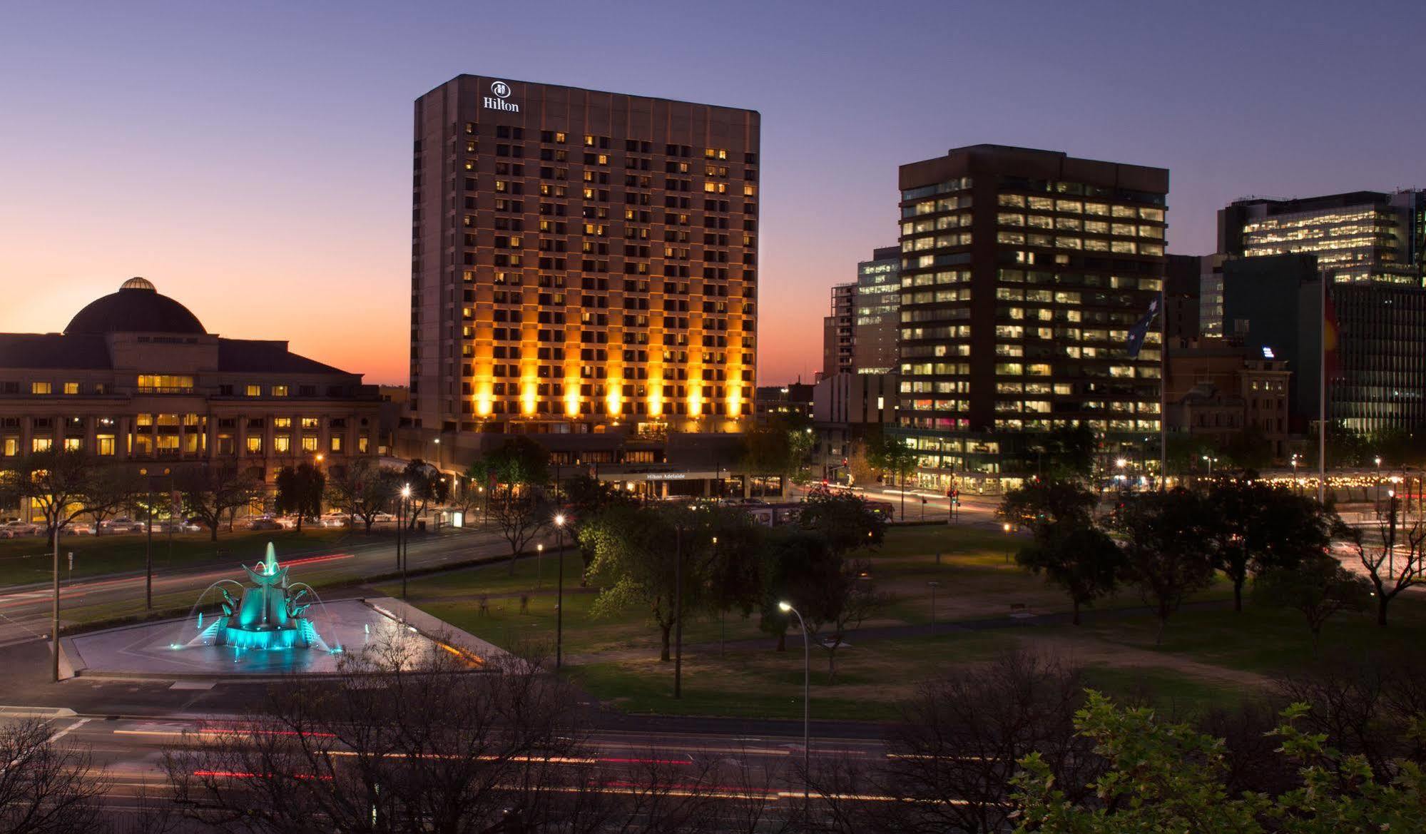 Hilton Adelaide Hotel Exterior foto